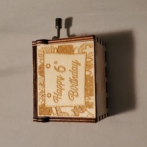 ❤ Music box birthday gift for a 6 year old! NEW IN BOX!! NWT